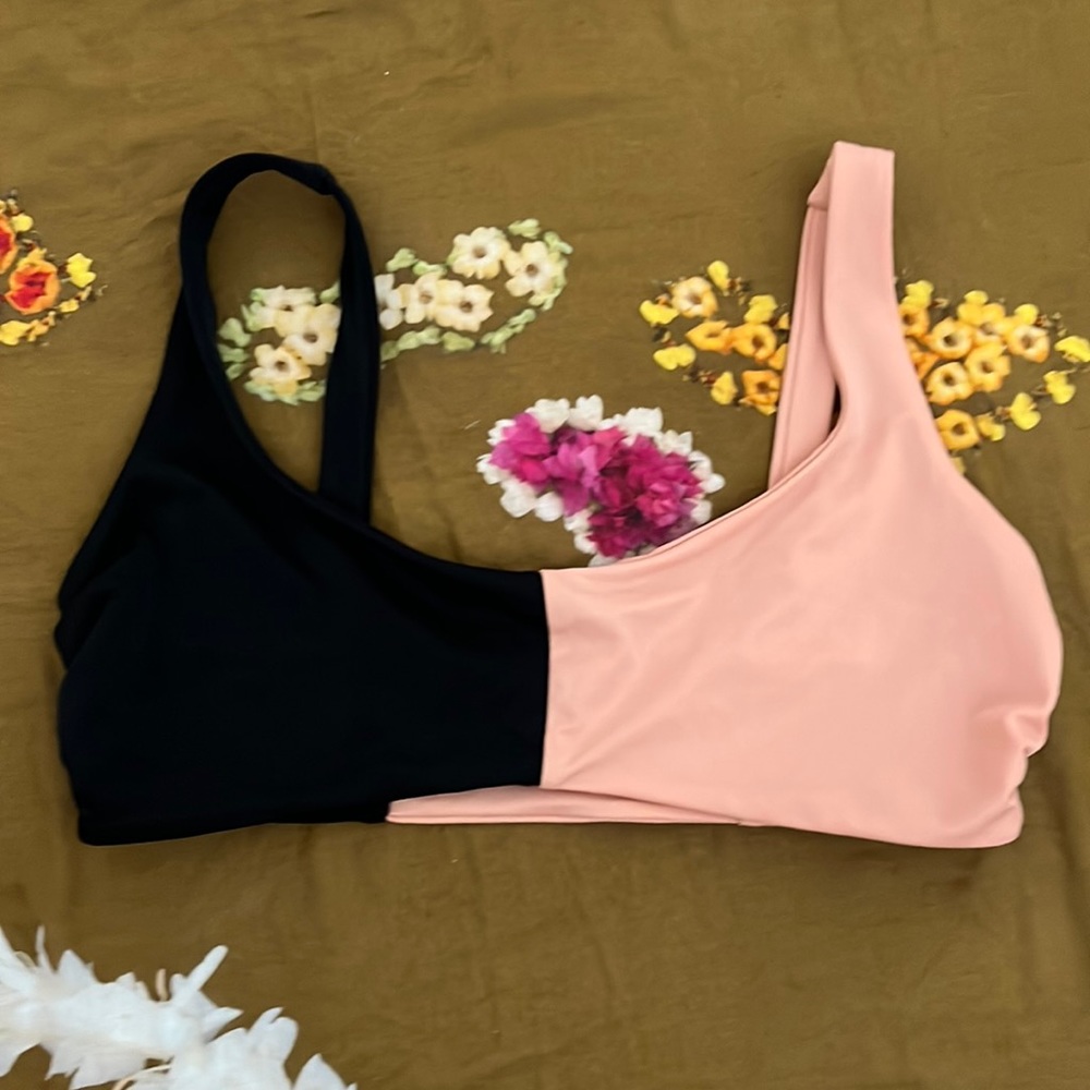 Tori Praver top
